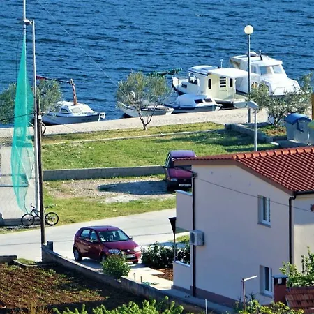 Obala Δωμάτια σε οικογενειακή κατοικία